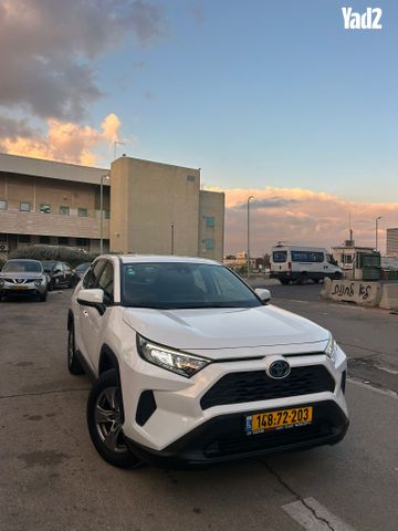 מודעת רכב טויוטה RAV4