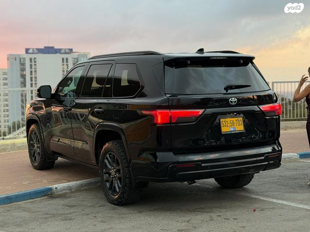 טויוטה סקויה