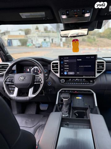 טויוטה סקויה