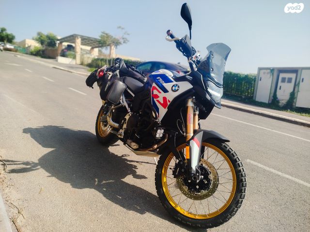 ב.מ.וו F-900GS