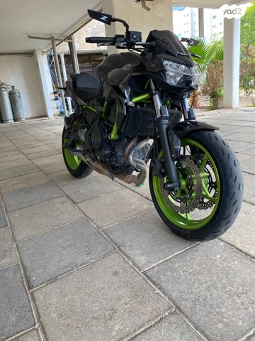 קאוואסאקי Z650