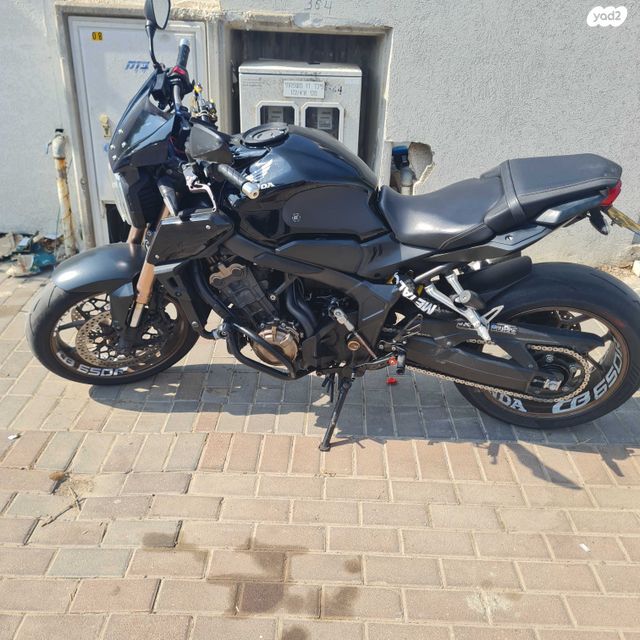 הונדה CB650R