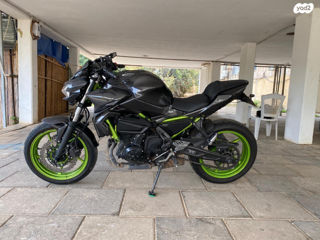 קאוואסאקי Z650