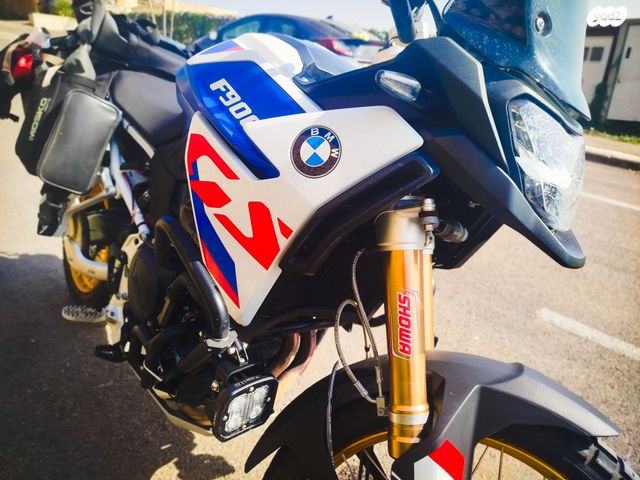 ב.מ.וו F-900GS