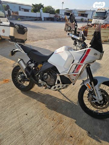 מודעת רכב דוקאטי Desert X