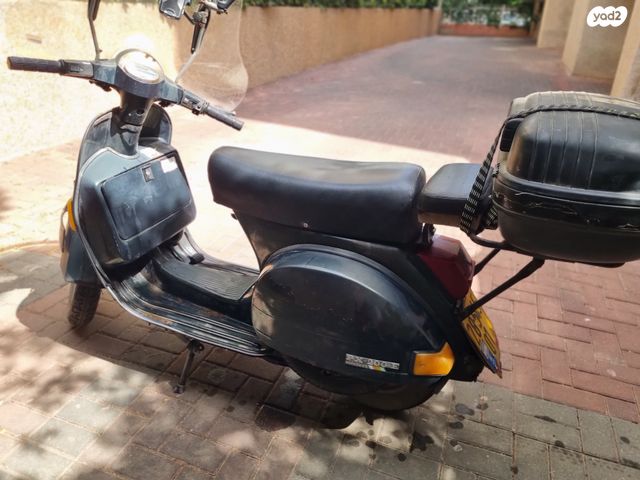 פיאג'ו וספה PX200E