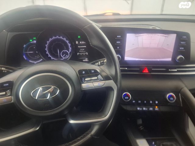 יונדאי אלנטרה