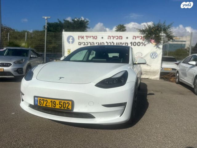 מודעת רכב טסלה מודל 3