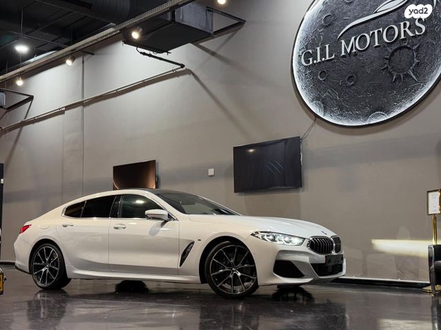 מודעת רכב ב מ וו סדרה 8