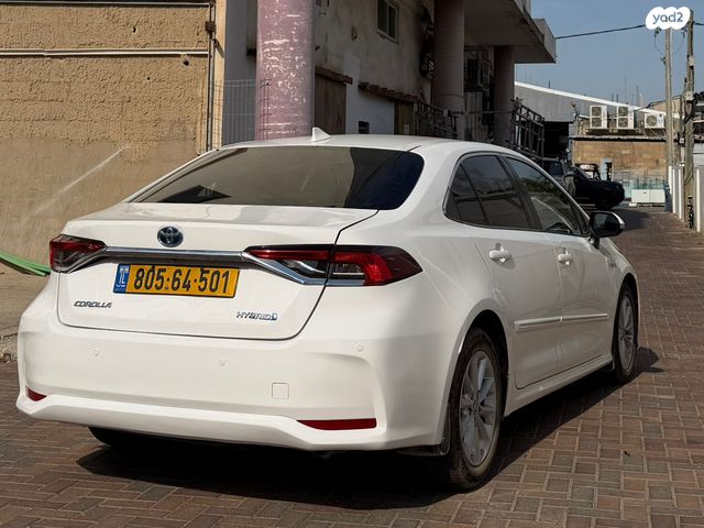 טויוטה קורולה