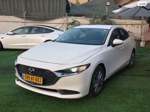 מאזדה 3