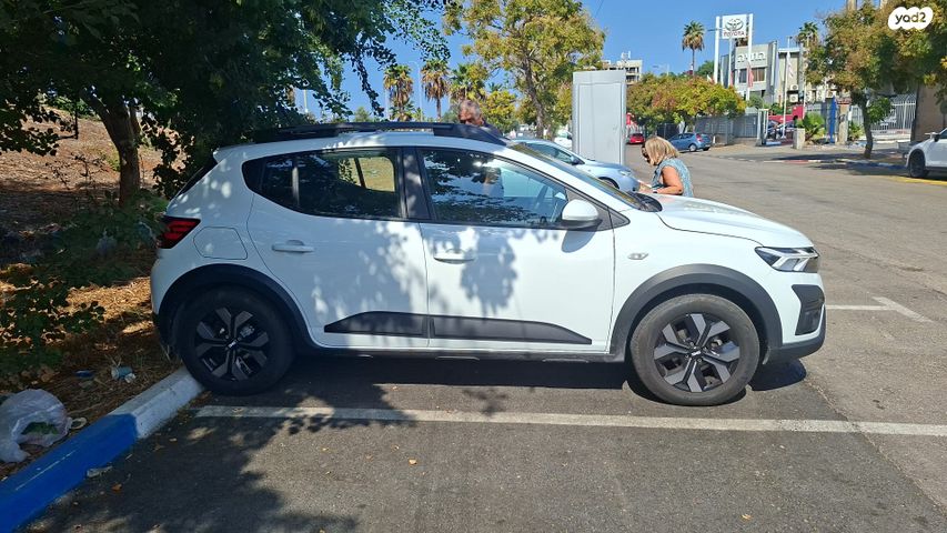מודעת רכב דאצ'יה סנדרו Stepway