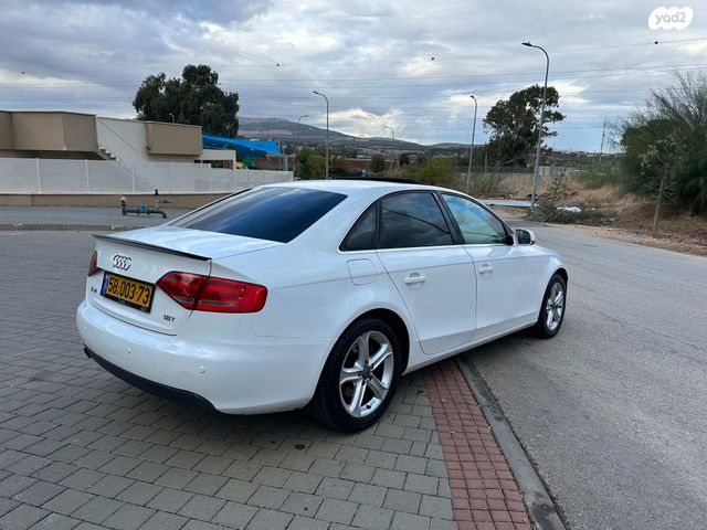 אאודי A4