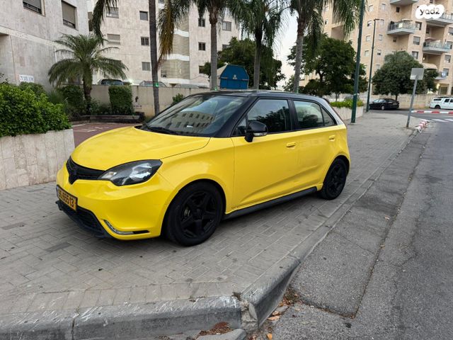 מודעת רכב אם ג'י MG3