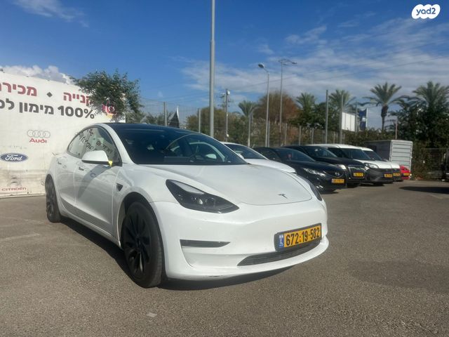 מודעת רכב טסלה מודל 3 1