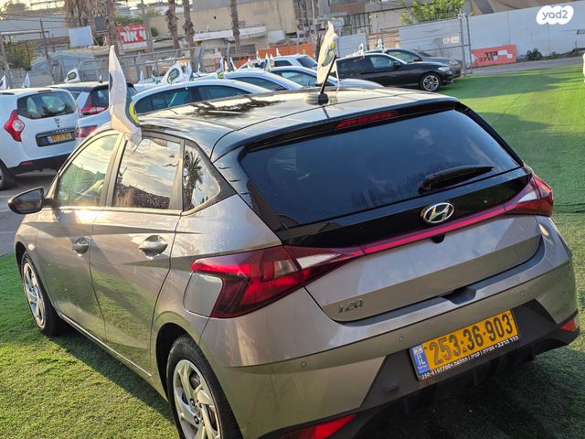 מודעת רכב יונדאי i20
