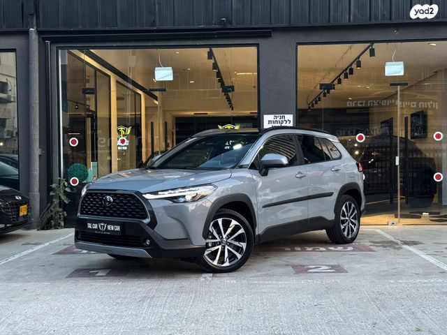 מודעת רכב טויוטה קורולה קרוס