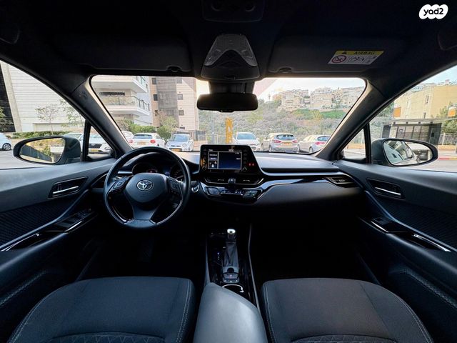 טויוטה C-HR