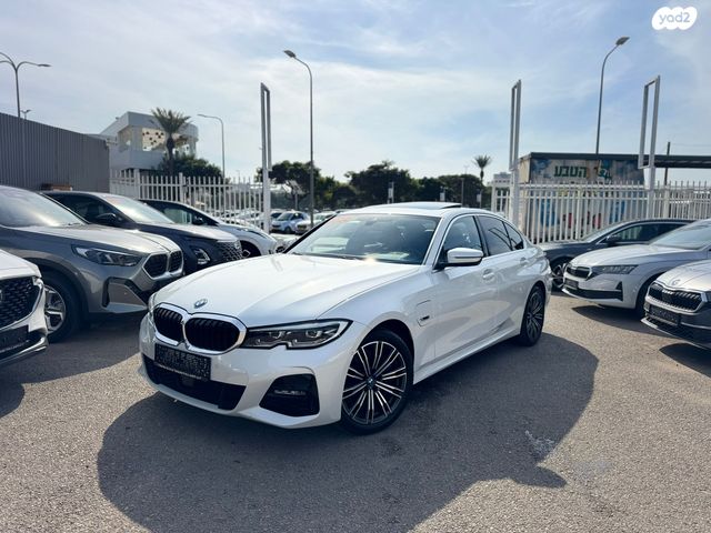 מודעת רכב ב מ וו סדרה 3