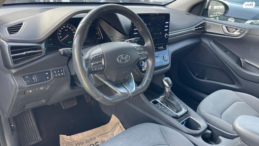 יונדאי איוניק