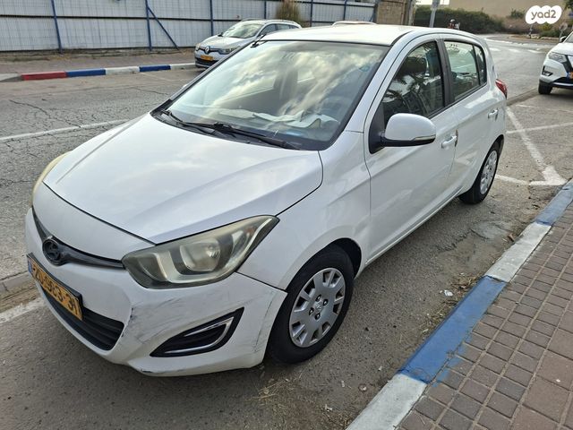 מודעת רכב יונדאי i20
