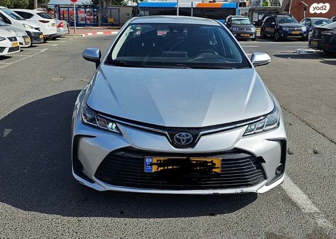 מודעת רכב טויוטה קורולה