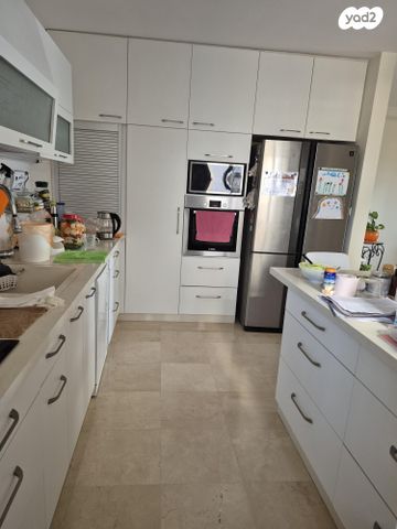 דירה, חובבי ציון 9, שכונת האוצר, חדרה