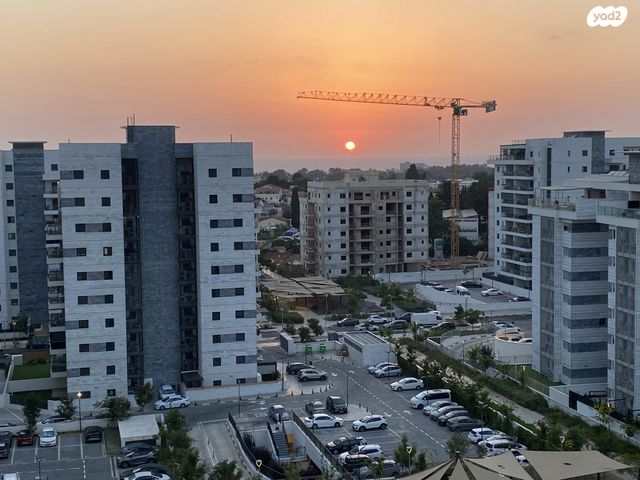 גג/ פנטהאוז, חיים לבב 27, יצחק שמיר, נהריה