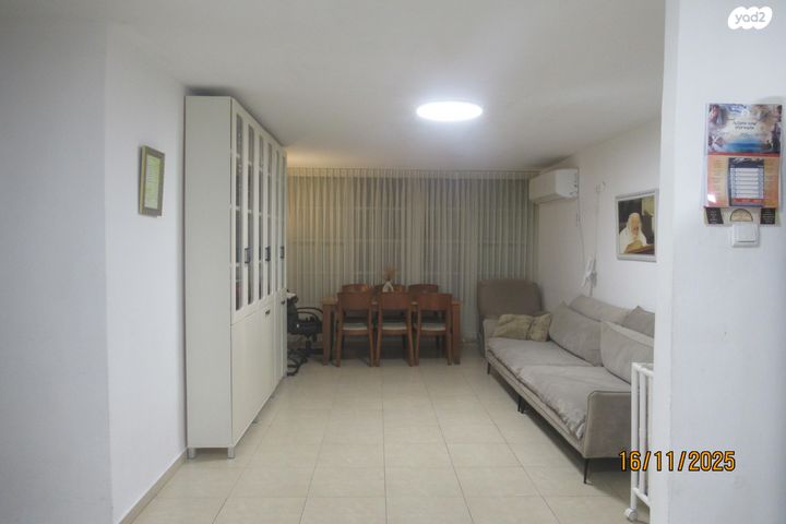 שדרות הרצל 2