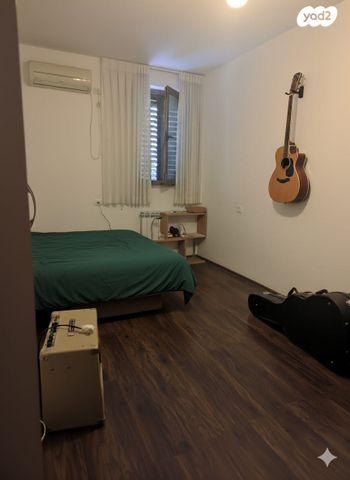 בית פרטי/ קוטג', פרץ ברנשטיין 24, רמת שרת, ירושלים