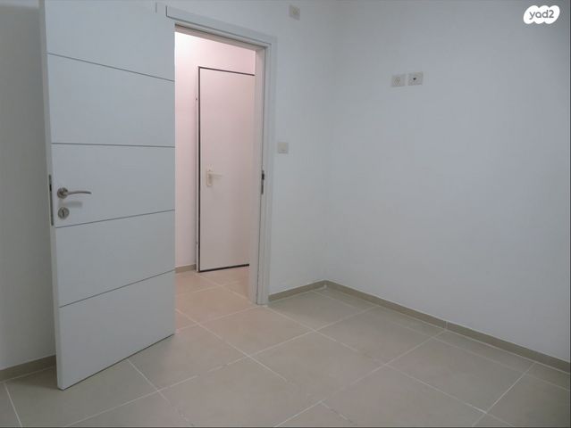 דירה, השקד 60, רכסים, רכסים