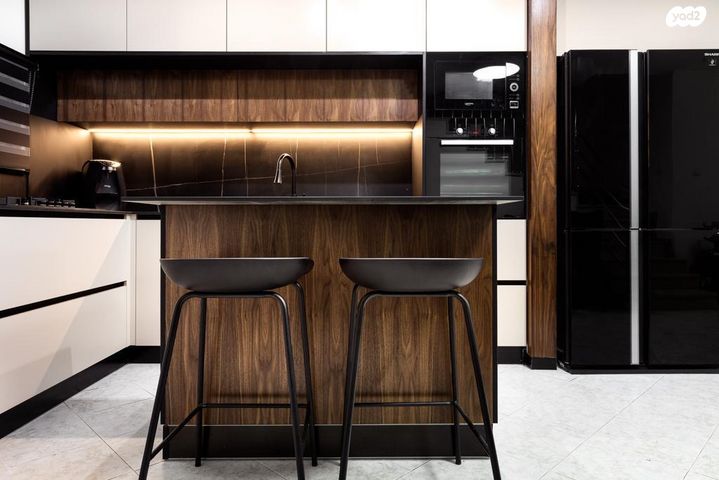 שאול המלך 105