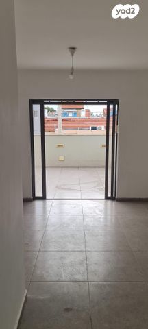 דופלקס, פילדלפיה 8, תל גיבורים, חולון