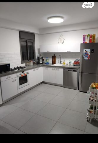 דירה, שדרות אבני החושן 41, כרמי גת, קרית גת