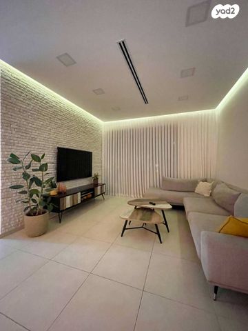 דירה, יוסף בורג 82, נווה זאב, נאות אילן, באר שבע