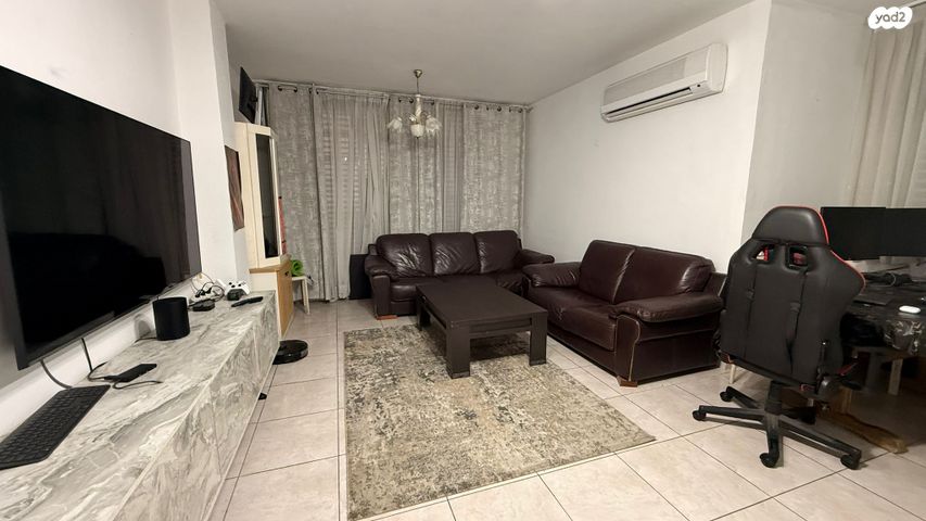 הוגו מולר 42