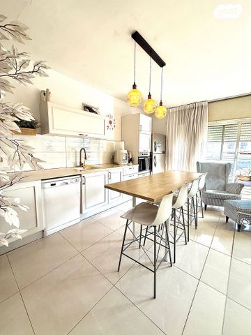 טריפלקס, הבוצרים 7, קרית כרמים, ראשון לציון