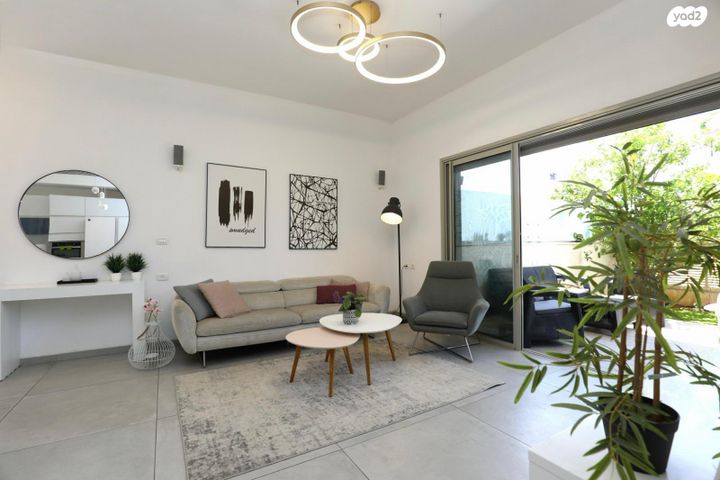 דירת גן, שושנה דמארי 11, נווה זמר, רעננה