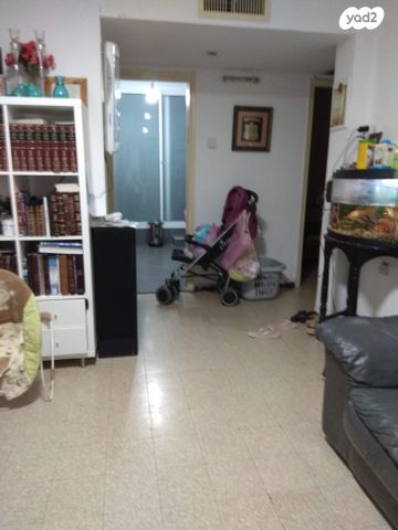 דירה, שדרות יצחק בן צבי 56, שאר העיר, קדימה צורן