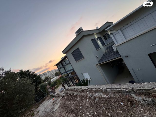 דו משפחתי, אשכולות 40, יפה נוף, מעלות תרשיחא