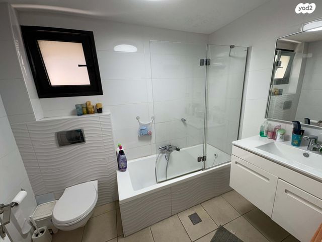 דירה, המעלות 8, פועלי הרכבת, גבעתיים