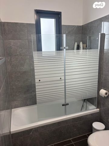 דירה, דרך ארץ 20, החורש, חריש