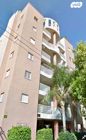 גג/ פנטהאוז, נחלת צבי 15, לב המושבה / מרכז העיר, פתח תקווה