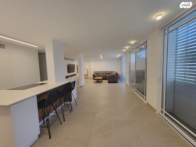 בית פרטי/ קוטג', מירון 19, קרית בנימין, קרית אתא