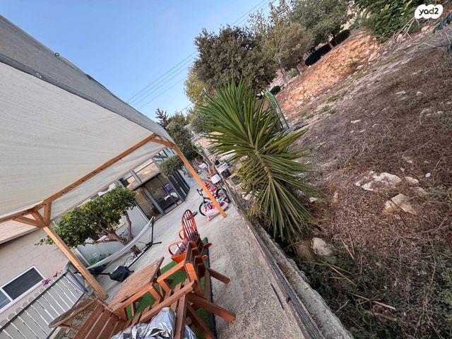 דו משפחתי, אשכולות 40, יפה נוף, מעלות תרשיחא