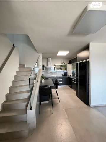 דופלקס, רש"י 6, אלעד, אלעד