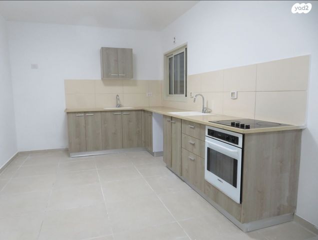 דירה, השקד 60, רכסים, רכסים