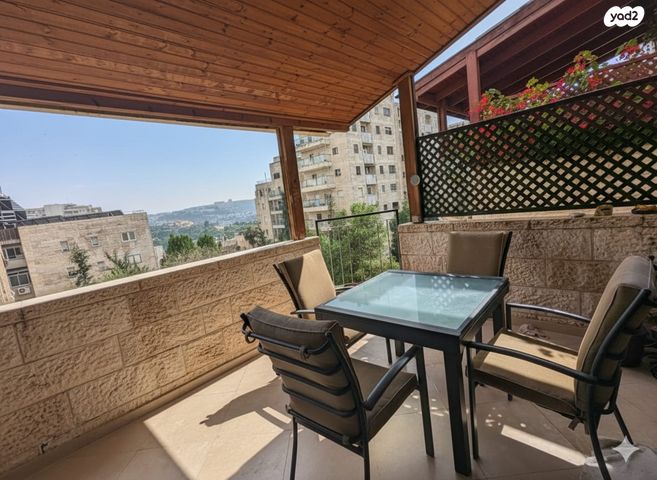 בית פרטי/ קוטג', פרץ ברנשטיין 24, רמת שרת, ירושלים