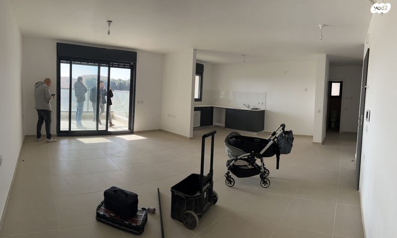 דירה, דרך קדם 7, מגדים, מעלה אדומים