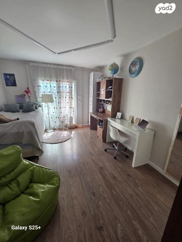 דירת גן, אריה אלטמן 16, פסגת זאב, ירושלים